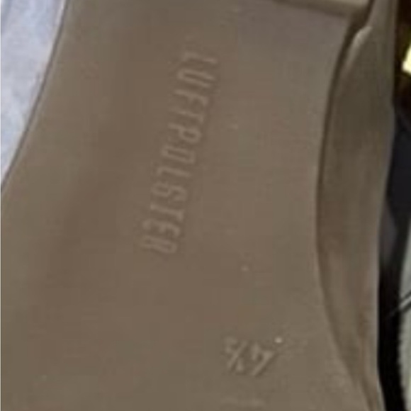 Ara extremely well made sandals. Worn once. - Picture 9 of 9